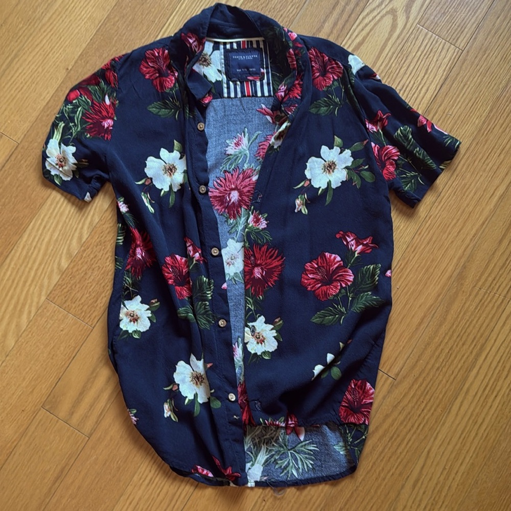 Hawaiian button down